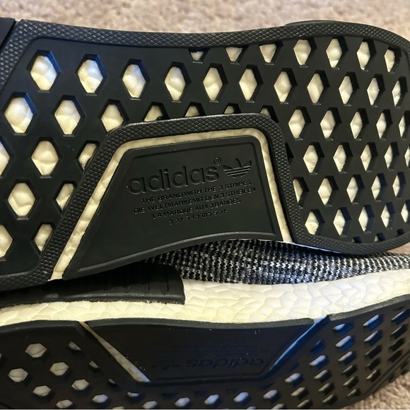 Adidas NMD R1 Primeknit Glitch Camo Black and White Sneaker Size 11.5